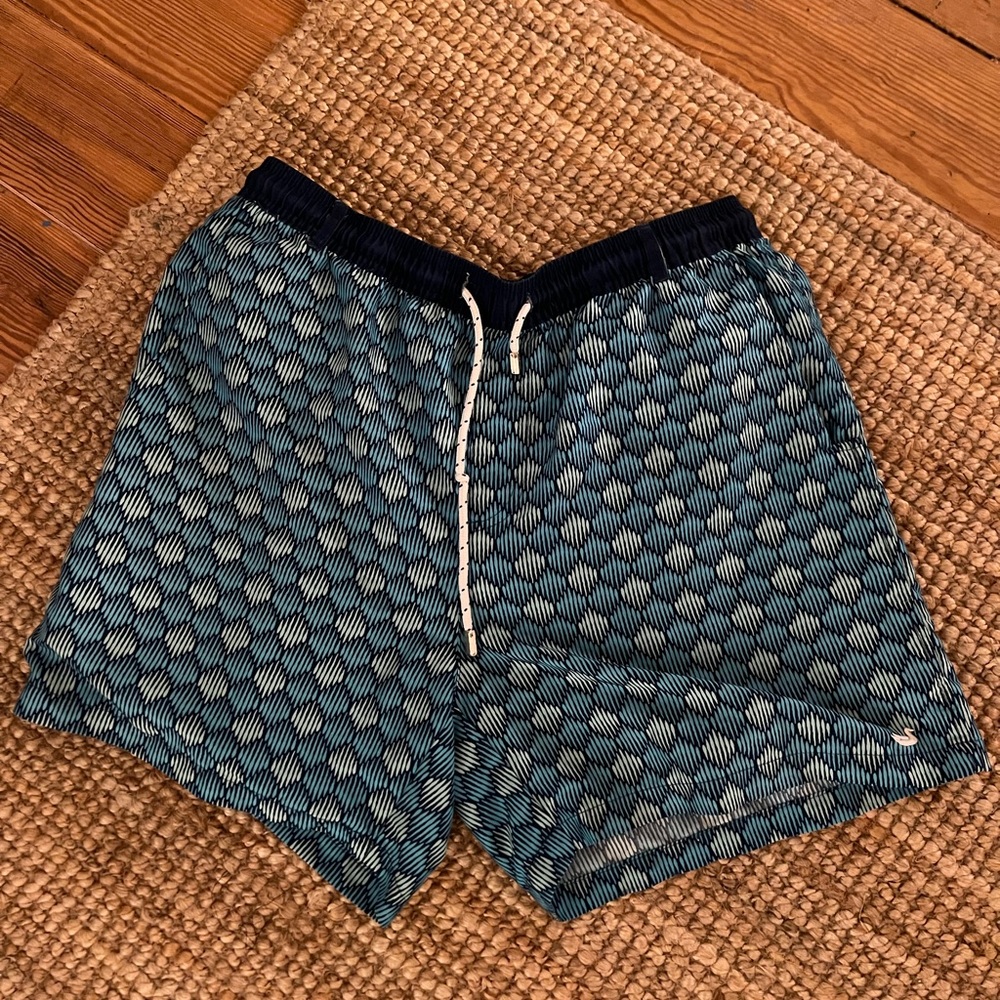 Men’s swim trunks